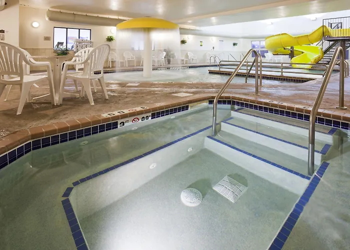 Expressway Hotel Fargo
